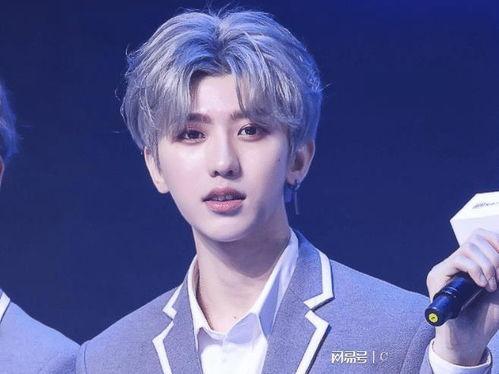 吃瓜娱乐明星蔡徐坤,从偶像到流量王，吃瓜娱乐界的璀璨明星